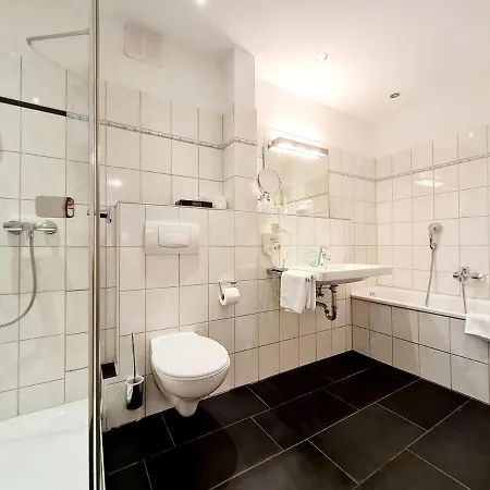 מלון Parkhotel ליפשטאדט